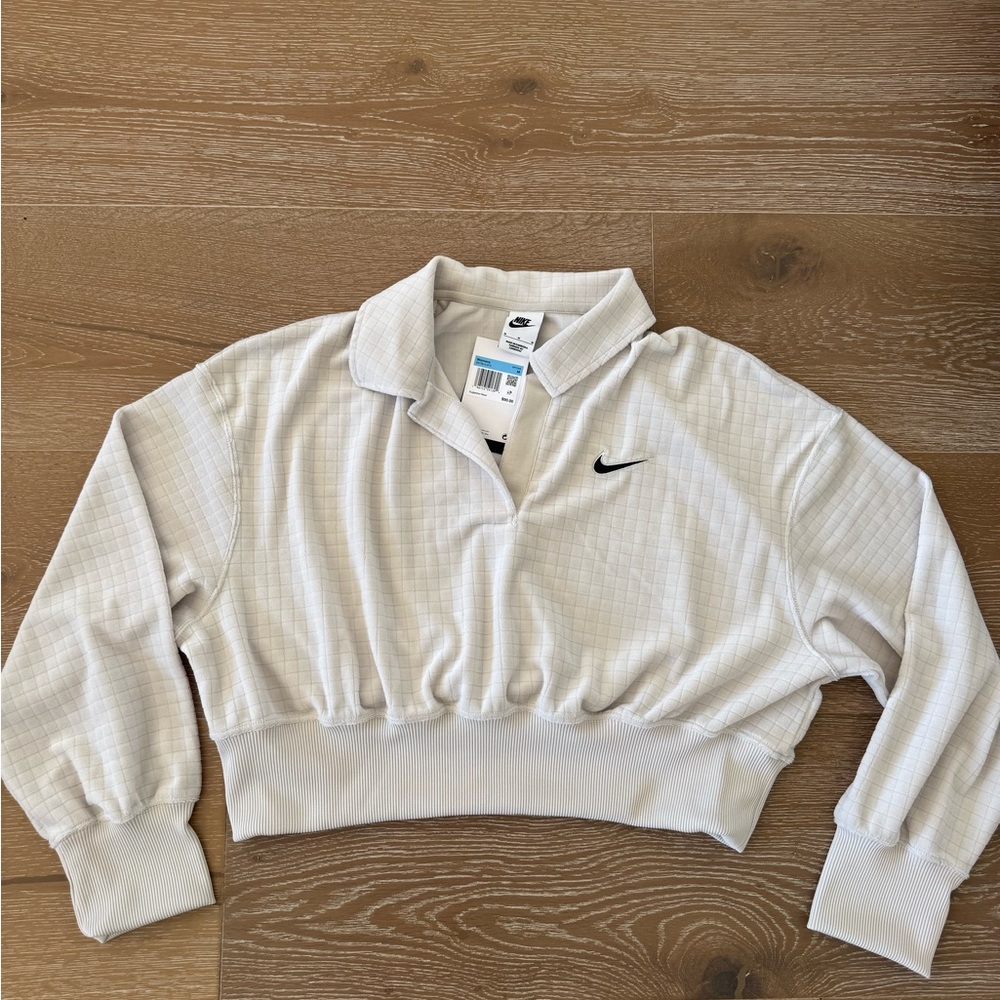 Nike Women's Cream Cropped Top